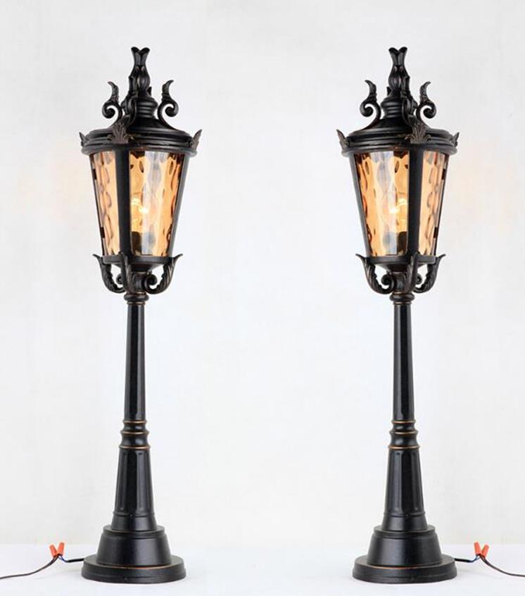 Lampe de jardin de 90 cm de hauteur lampe de pelouse extérieure traditionnelle à vendre 2 acheteurs
